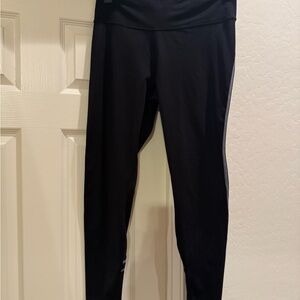 Lululemon Run Crew High Rise Tight in black Nulux Black Size 12